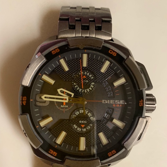 Diesel Heavyweight gunmetal watch DZ4394